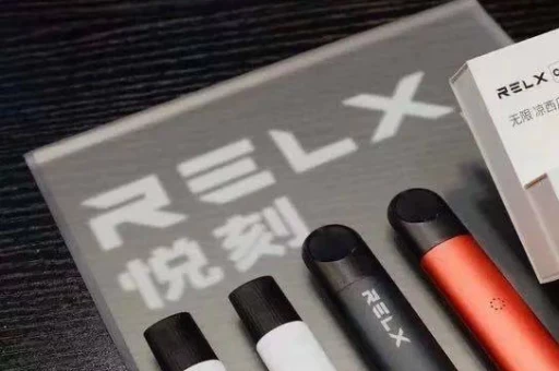 悦刻五代渐变绿，科技与美学的完美融合